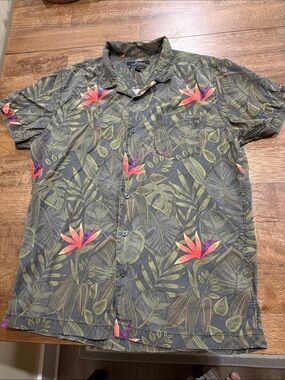 Marc anthony slim fit button-Down green palm tropical hawaiian shirt, Medium